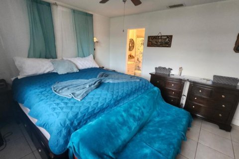 Townhouse in Palm Beach Gardens, Florida 3 bedrooms, 111.48 sq.m. № 2260151 - photo 11