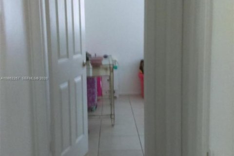 Townhouse in Palm Beach Gardens, Florida 3 bedrooms, 111.48 sq.m. № 2260151 - photo 5