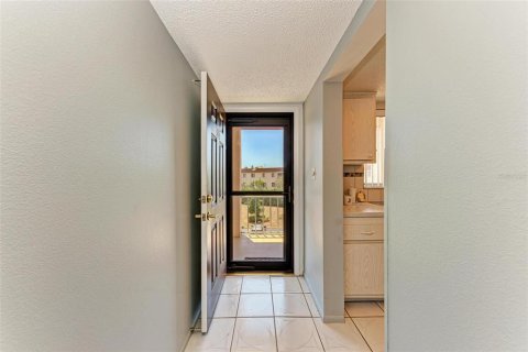 Condo in Bradenton, Florida, 2 bedrooms  № 1190121 - photo 5