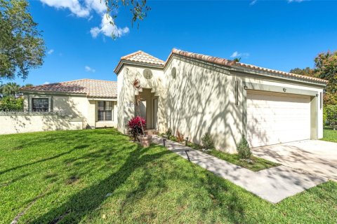 House in Deerfield Beach, Florida 3 bedrooms № 2062516 - photo 3