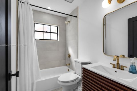 House in Deerfield Beach, Florida 3 bedrooms № 2062516 - photo 27