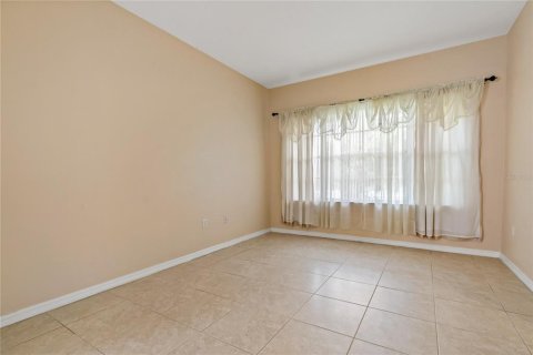 Casa en venta en Tampa, Florida, 4 dormitorios, 212.37 m2 № 1773923 - foto 5