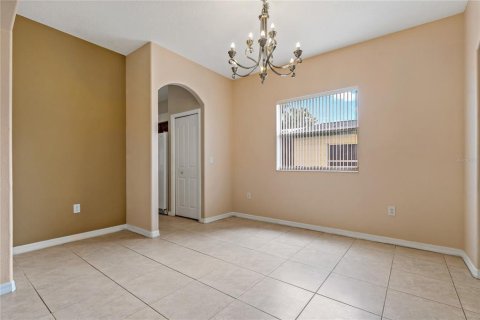 Casa en venta en Tampa, Florida, 4 dormitorios, 212.37 m2 № 1773923 - foto 6