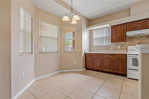 Casa en venta en Tampa, Florida, 4 dormitorios, 212.37 m2 № 1773923 - foto 10