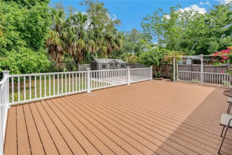Casa en venta en Tampa, Florida, 4 dormitorios, 212.37 m2 № 1773923 - foto 27