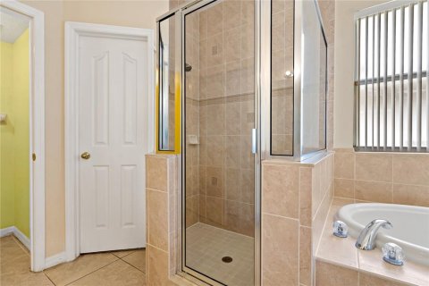 Casa en venta en Tampa, Florida, 4 dormitorios, 212.37 m2 № 1773923 - foto 20