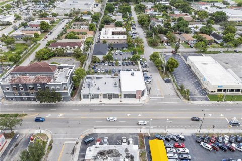 Commercial property in Hollywood, Florida № 1986195 - photo 3