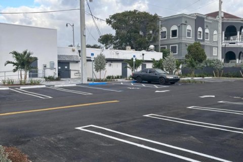 Commercial property in Hollywood, Florida № 1986195 - photo 23