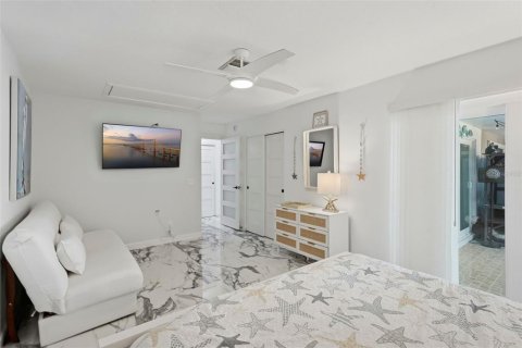 Condominio en alquiler en Saint Petersburg, Florida, 2 dormitorios, 130.06 m2 № 2097438 - foto 17