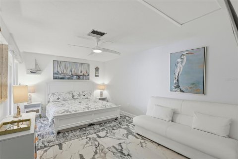 Condominio en alquiler en Saint Petersburg, Florida, 2 dormitorios, 130.06 m2 № 2097438 - foto 16