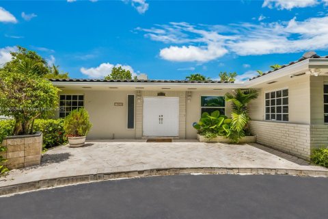 Villa ou maison à vendre à Palmetto Bay, Floride: 4 chambres, 277.59 m2 № 1966509 - photo 10