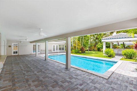 Villa ou maison à vendre à Palmetto Bay, Floride: 4 chambres, 277.59 m2 № 1966509 - photo 3