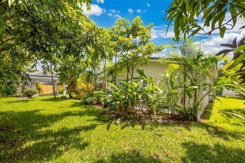 Villa ou maison à vendre à Palmetto Bay, Floride: 4 chambres, 277.59 m2 № 1966509 - photo 8