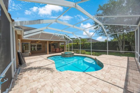 House in Lutz, Florida 4 bedrooms, 240.15 sq.m. № 1776808 - photo 2