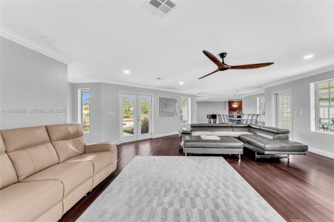 Casa en venta en Palm City, Florida, 4 dormitorios, 237.18 m2 № 2010390 - foto 9