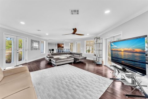 Casa en venta en Palm City, Florida, 4 dormitorios, 237.18 m2 № 2010390 - foto 7