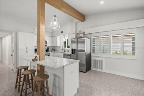 Casa en venta en Saint Pete Beach, Florida, 3 dormitorios, 122.17 m2 № 1846493 - foto 15