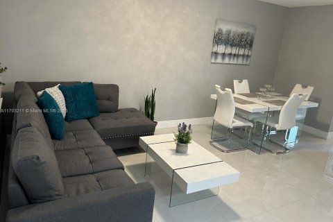Copropriété à louer à Pembroke Pines, Floride: 1 chambre, 63.55 m2 № 1728837 - photo 5