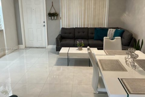 Copropriété à louer à Pembroke Pines, Floride: 1 chambre, 63.55 m2 № 1728837 - photo 7