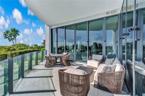 Condominio en venta en Miami, Florida, 4 dormitorios, 301.65 m2 № 1809877 - foto 21