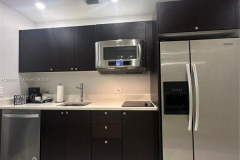 Copropriété à vendre à Doral, Floride: 1 chambre, 65.5 m2 № 1979280 - photo 6