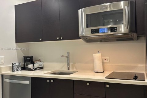 Copropriété à vendre à Doral, Floride: 1 chambre, 65.5 m2 № 1979280 - photo 7