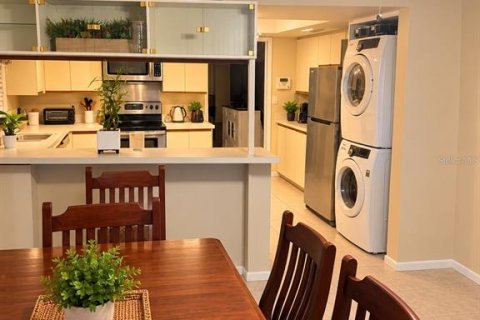 Condo in Clearwater, Florida, 2 bedrooms  № 2391533 - photo 15