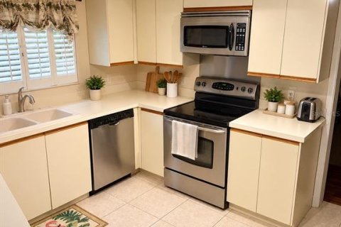 Condo in Clearwater, Florida, 2 bedrooms  № 2391533 - photo 16