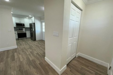 Appartement à louer à Apollo Beach, Floride: 1 chambre, 74.32 m2 № 1870504 - photo 10