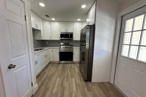 Appartement à louer à Apollo Beach, Floride: 1 chambre, 74.32 m2 № 1870504 - photo 24