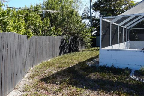 Villa ou maison à vendre à Port Charlotte, Floride: 4 chambres, 213.68 m2 № 2411455 - photo 27
