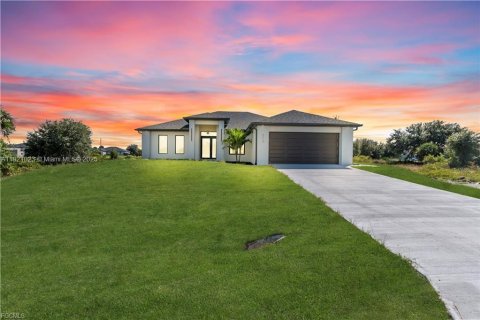 Villa ou maison à Lehigh Acres, Floride 3 chambres № 2018413