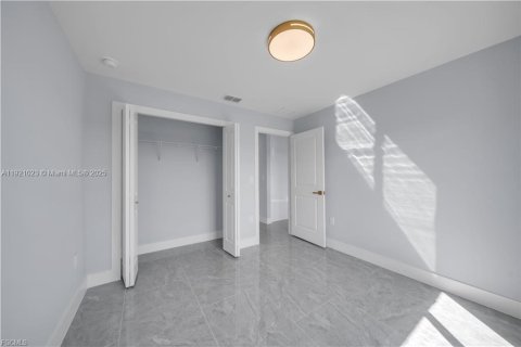 Villa ou maison à vendre à Lehigh Acres, Floride: 3 chambres № 2018413 - photo 30