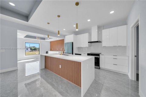 Villa ou maison à vendre à Lehigh Acres, Floride: 3 chambres № 2018413 - photo 8