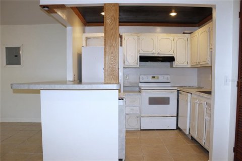 Condominio en venta en Sun City Center, Florida, 1 dormitorio, 74.32 m2 № 1778508 - foto 10