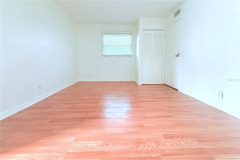 Condominio en venta en Sun City Center, Florida, 1 dormitorio, 74.32 m2 № 1778508 - foto 21