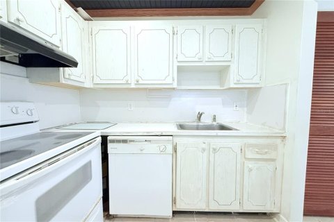 Condominio en venta en Sun City Center, Florida, 1 dormitorio, 74.32 m2 № 1778508 - foto 13