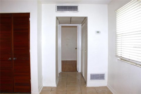 Condominio en venta en Sun City Center, Florida, 1 dormitorio, 74.32 m2 № 1778508 - foto 15