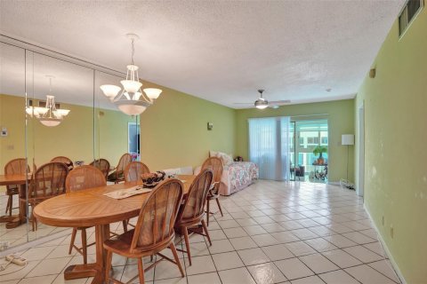 Copropriété à vendre à Lauderdale-by-the-Sea, Floride: 2 chambres, 85.47 m2 № 2084004 - photo 5