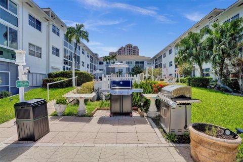 Copropriété à vendre à Lauderdale-by-the-Sea, Floride: 2 chambres, 85.47 m2 № 2084004 - photo 22