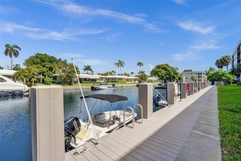 Copropriété à vendre à Lauderdale-by-the-Sea, Floride: 2 chambres, 85.47 m2 № 2084004 - photo 19
