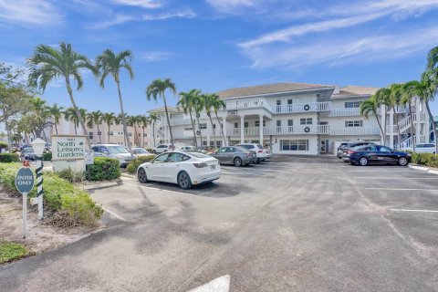 Copropriété à vendre à Lauderdale-by-the-Sea, Floride: 2 chambres, 85.47 m2 № 2084004 - photo 2