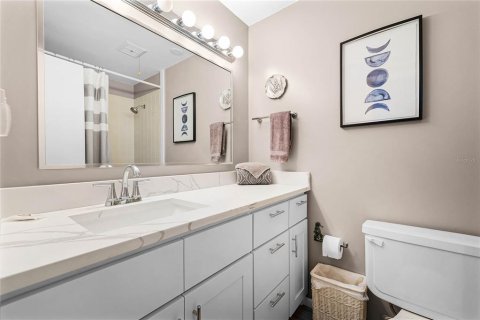 Condo in New Smyrna Beach, Florida, 2 bedrooms  № 1616871 - photo 22