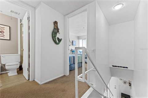 Condo in New Smyrna Beach, Florida, 2 bedrooms  № 1616871 - photo 17
