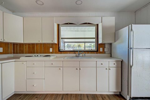 Купить виллу или дом в Энглвуд, Флорида 9 комнат, 173.91м2, № 2143974 - фото 19