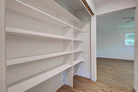 Купить виллу или дом в Энглвуд, Флорида 9 комнат, 173.91м2, № 2143974 - фото 28