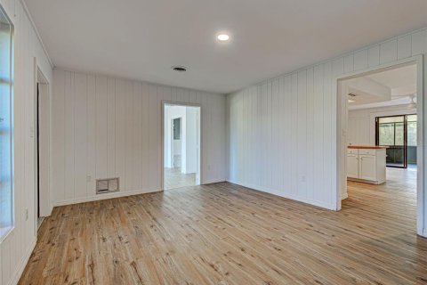 Купить виллу или дом в Энглвуд, Флорида 9 комнат, 173.91м2, № 2143974 - фото 6