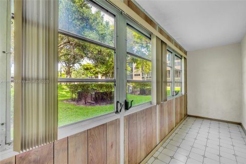 Copropriété à vendre à Pembroke Pines, Floride: 1 chambre № 1775304 - photo 12