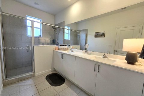 Adosado en alquiler en Lauderhill, Florida, 3 dormitorios, 159.05 m2 № 2046655 - foto 22