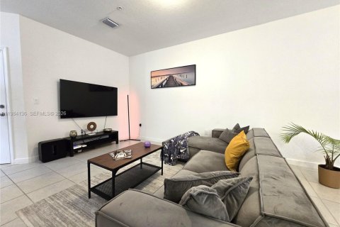 Adosado en alquiler en Lauderhill, Florida, 3 dormitorios, 159.05 m2 № 2046655 - foto 15